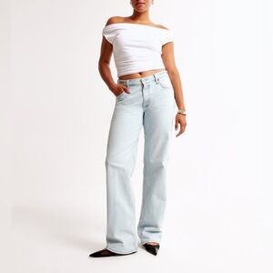 ABERCROMBIE low rise baggy jeans size 4 NWT